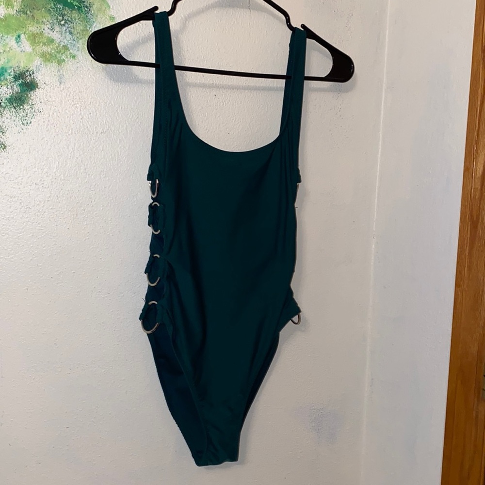 Women’s bodysuit.
